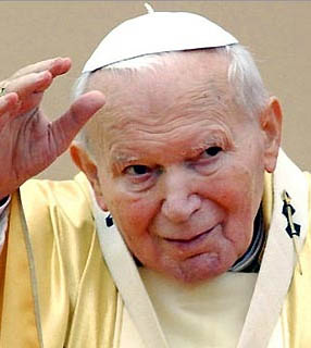 João Paulo II faleceu aos 84 anos e foi beatificado seis anos após sua morte