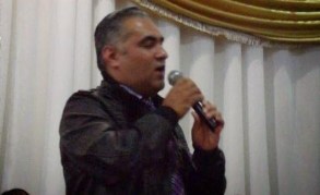 Pastor se converte à Igreja Católica após 20 anos em igrejas evangélicas Pastor Adenilton Turquete se converte à Igreja Católica após 20 anos em igrejas evangélicas